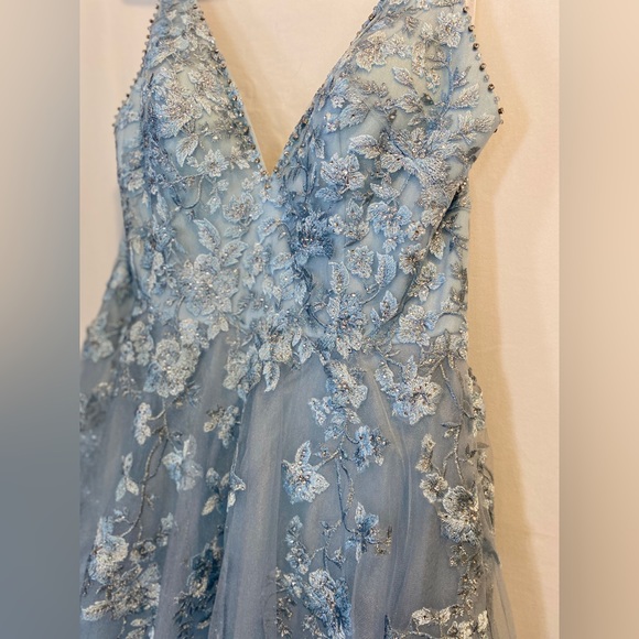 New Unaltered Ellie Wilde Prom/Grad Dress - size 14 - Picture 9 of 9